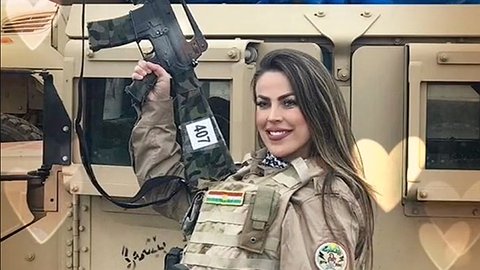 Ликвидирована бразильская снайперша-супермодель, воевавшая за Киев